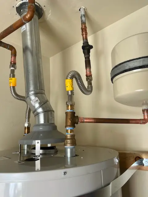 Water heater installation and plumbing repair in Wynnebrook Manor